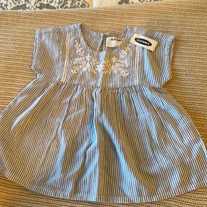 New with tags girls top